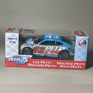 Action Racing Petty Family 75 Years of Racing 1:64 Diamond Die-Cast Chevrolet